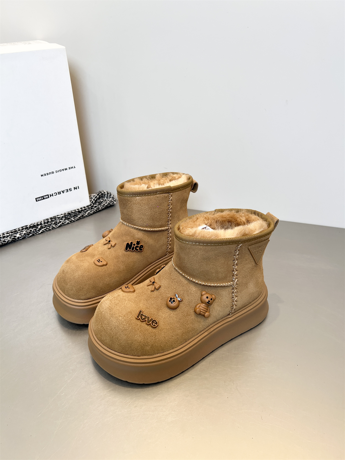 Street Fashion Online - Ladies' Winter Thickened Fur Lined Leather