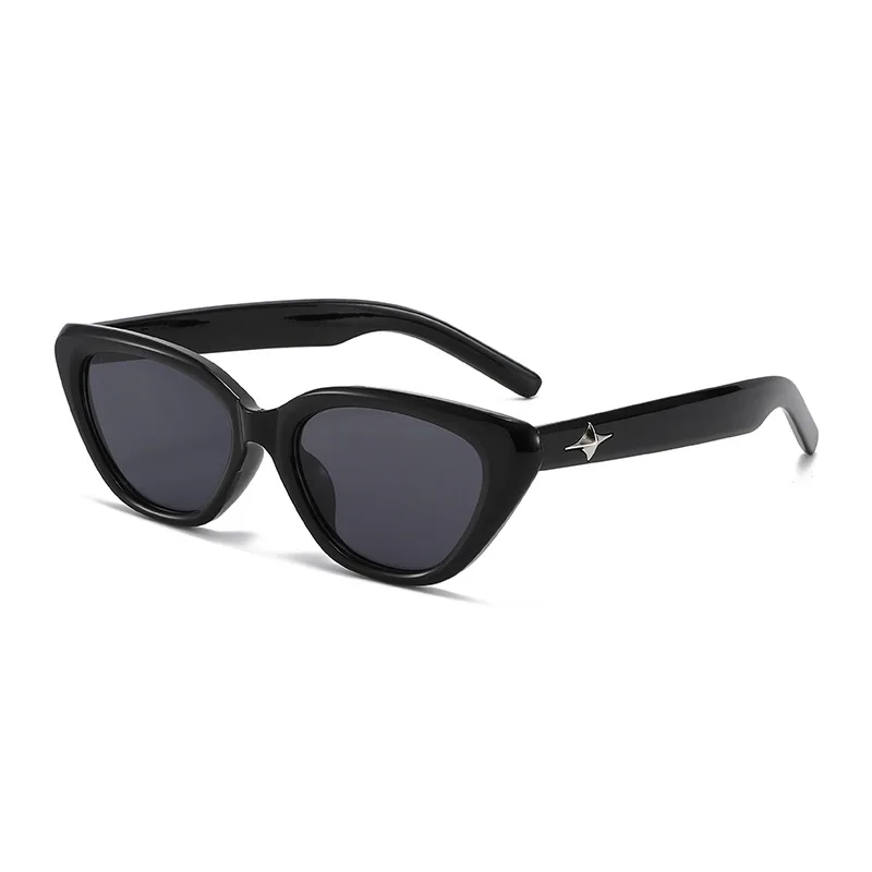 Women's triangular frame fashi – Street Fashion Photography Bewertung und Preis