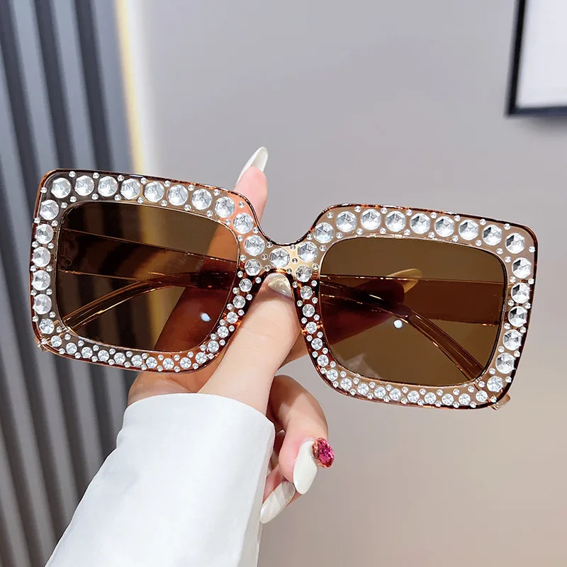 Women's large-frame diamond-en – Street Fashion Photography Bewertung und Preis